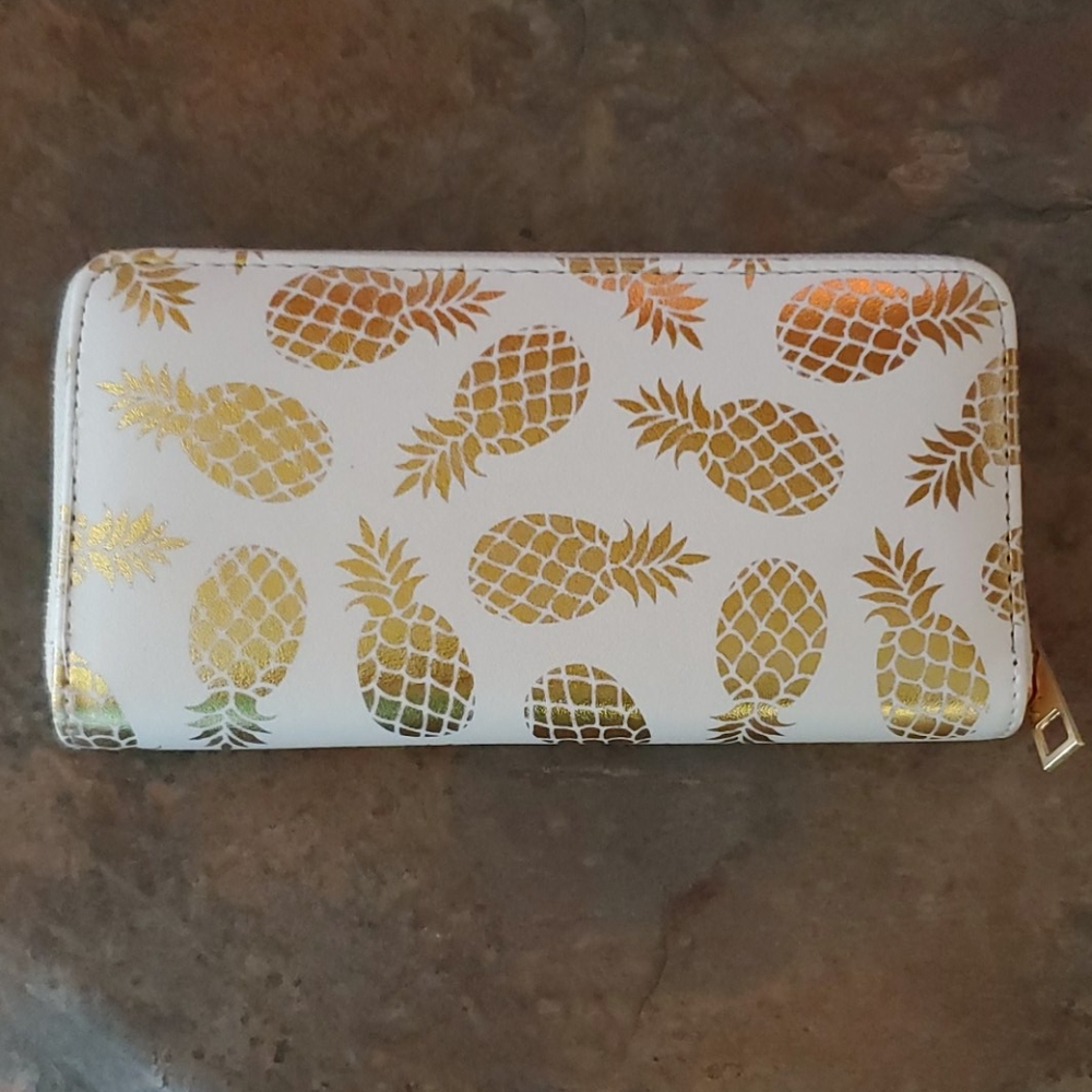 Pineapple wallet - Picture 1 of 4